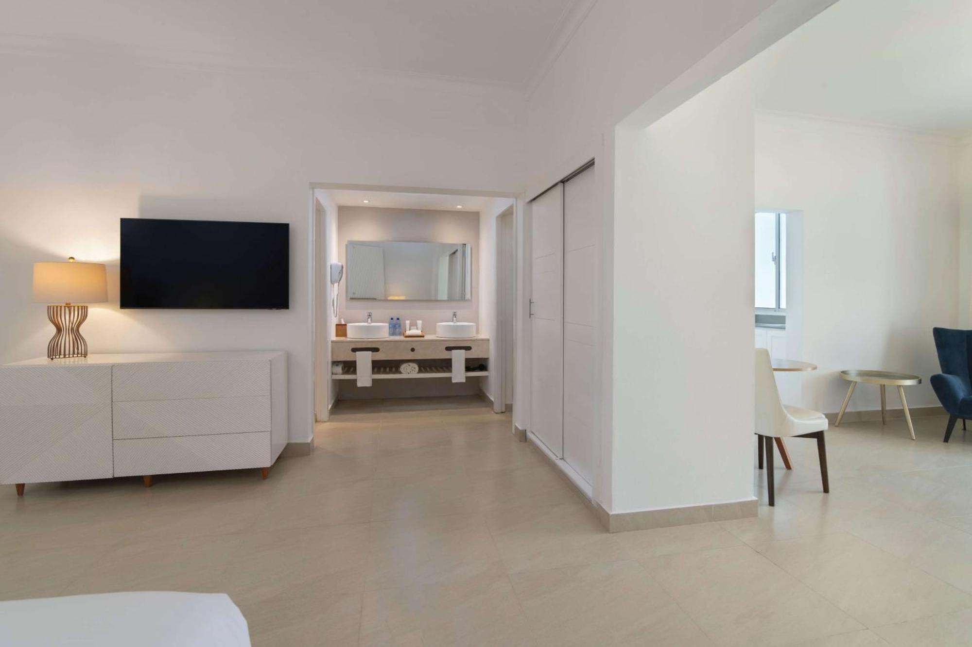Wyndham Alltra Samana All Inclusive Resort Exterior foto